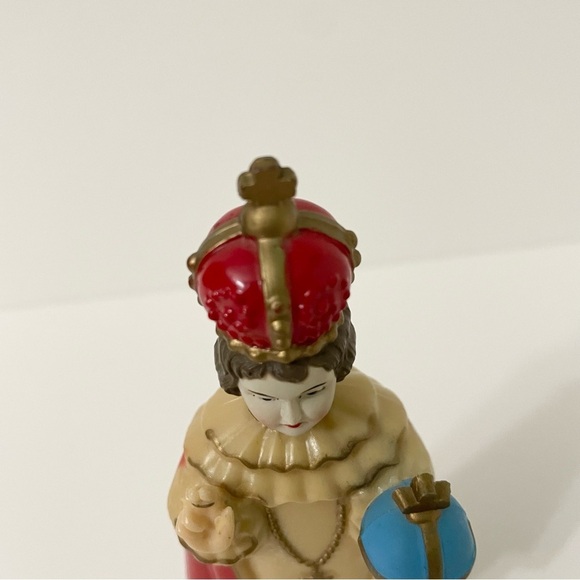 Vintage Infant Prague Child Jesus Figure Statue Crown Figurine - Picture 7 of 16